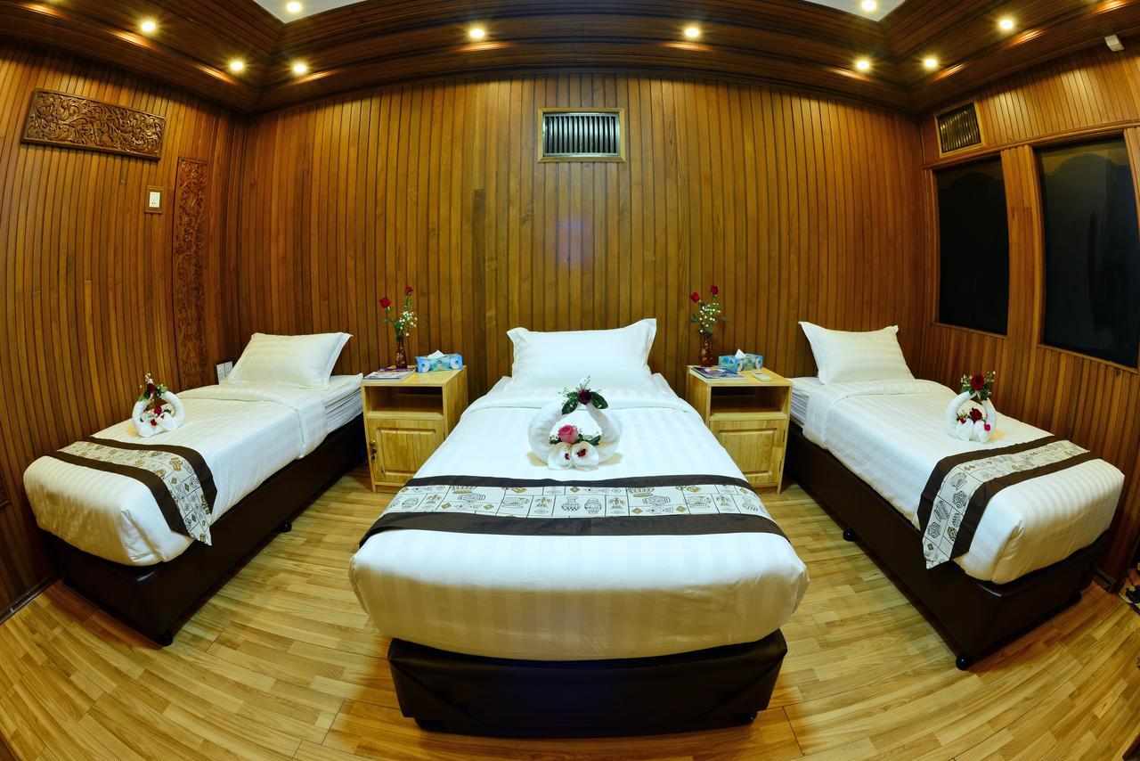 Backpacker Hostel (Adults Only) Rangun Kültér fotó