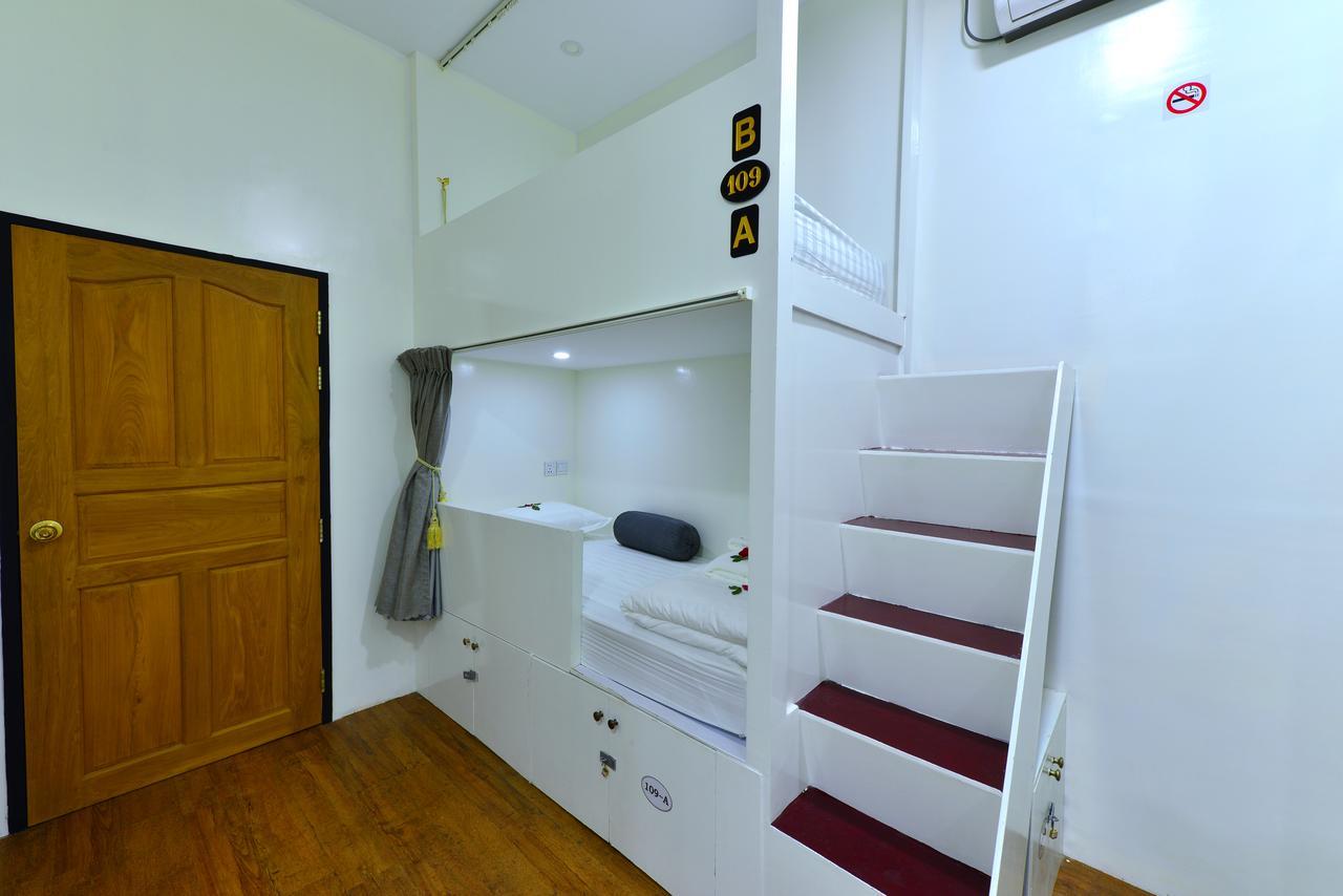 Backpacker Hostel (Adults Only) Rangun Kültér fotó
