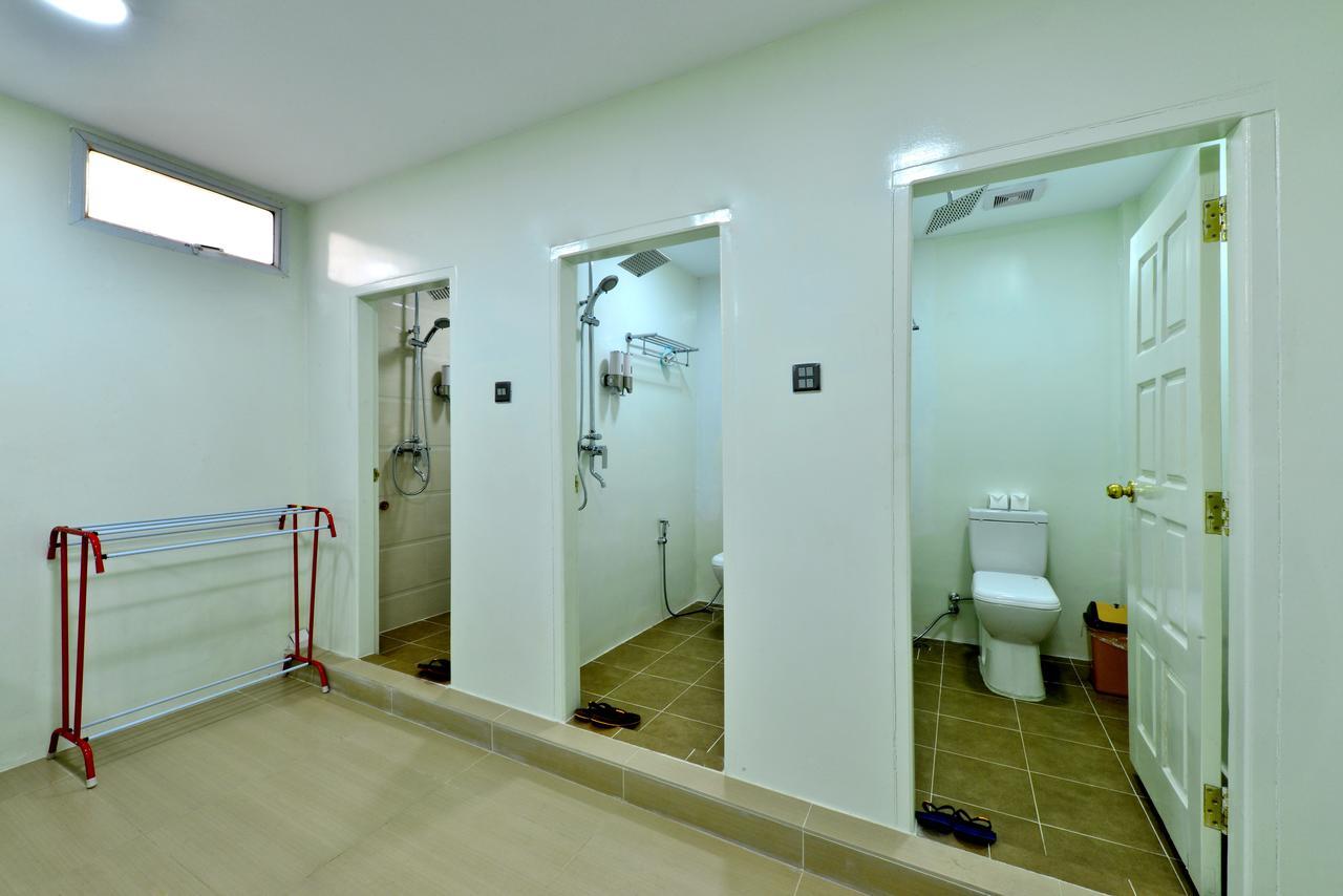Backpacker Hostel (Adults Only) Rangun Kültér fotó