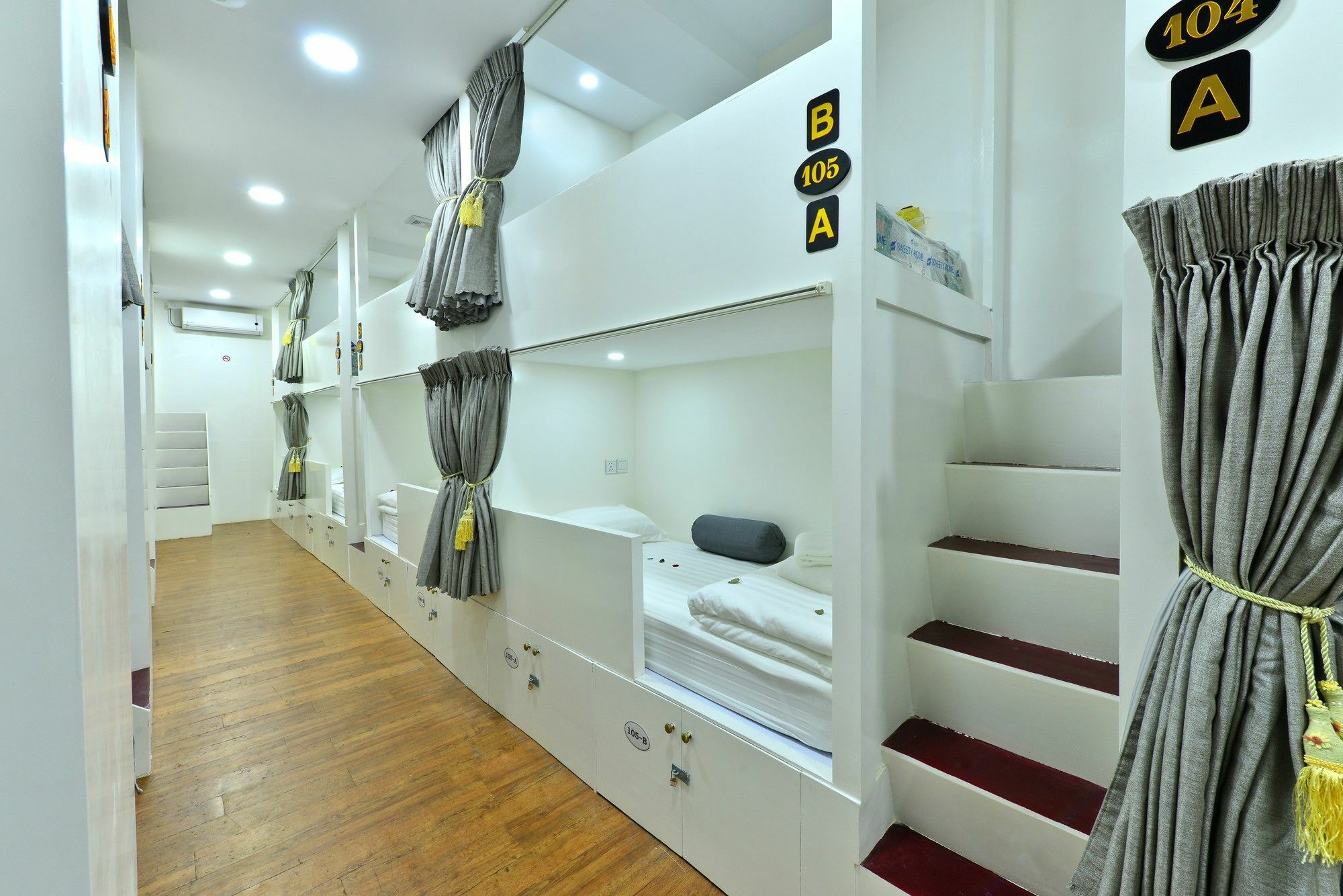 Backpacker Hostel (Adults Only) Rangun Kültér fotó