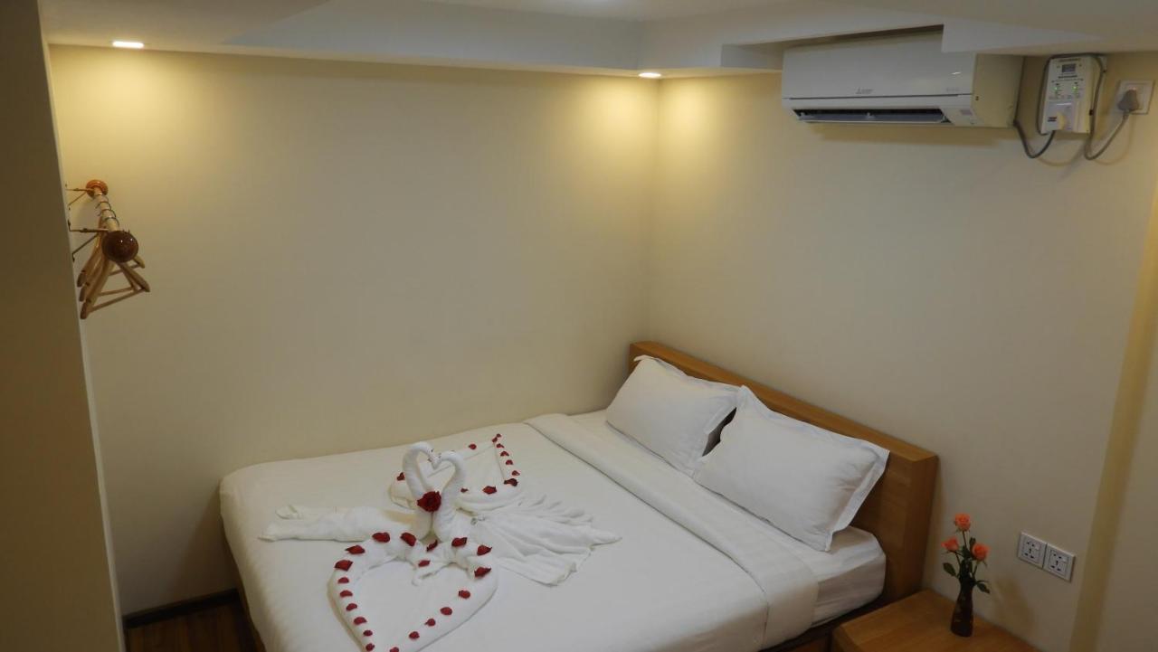 Backpacker Hostel (Adults Only) Rangun Kültér fotó