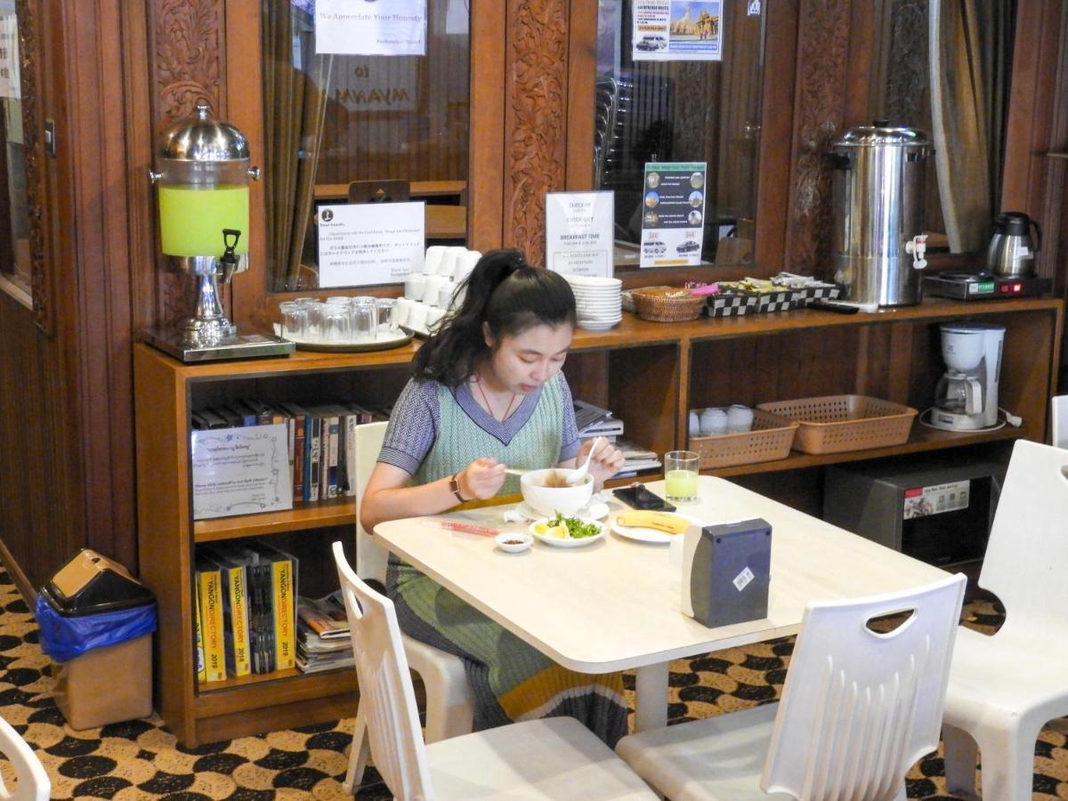Backpacker Hostel (Adults Only) Rangun Kültér fotó