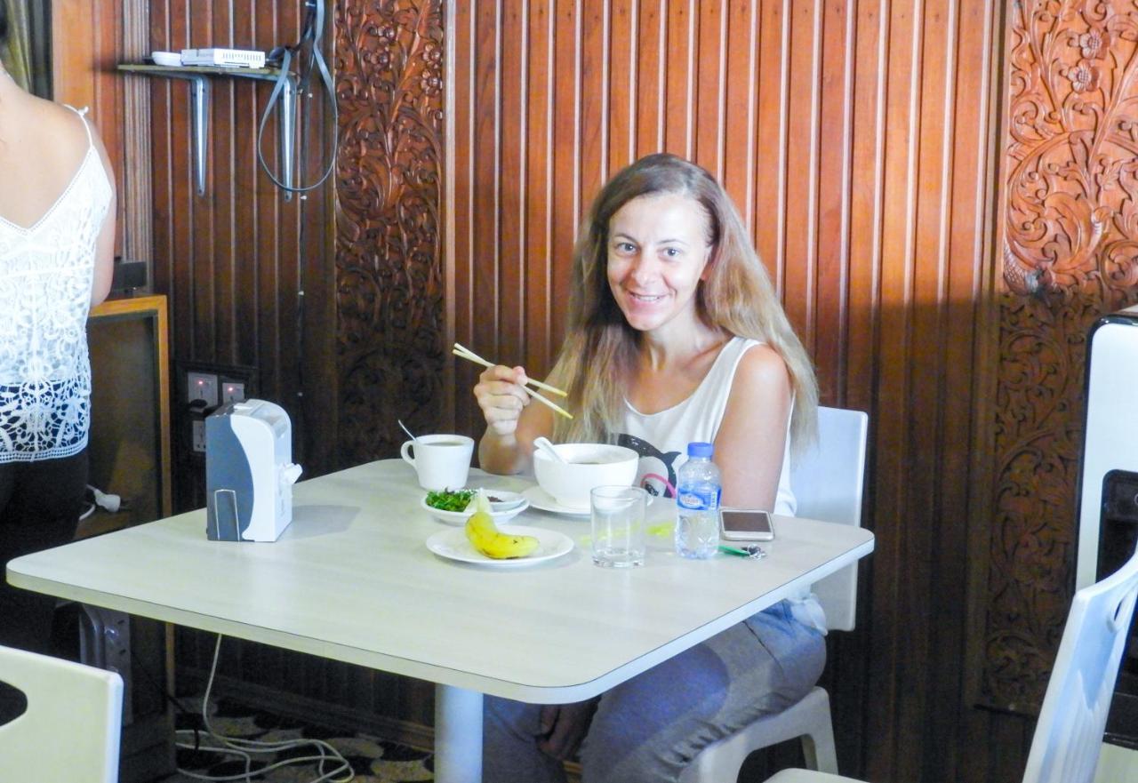 Backpacker Hostel (Adults Only) Rangun Kültér fotó